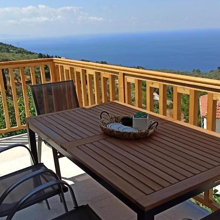 Sun Meets Sea Apartment Athanion Bagian luar foto