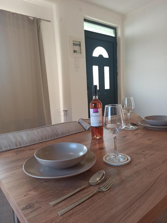 Sun Meets Sea Apartment Athanion Bagian luar foto
