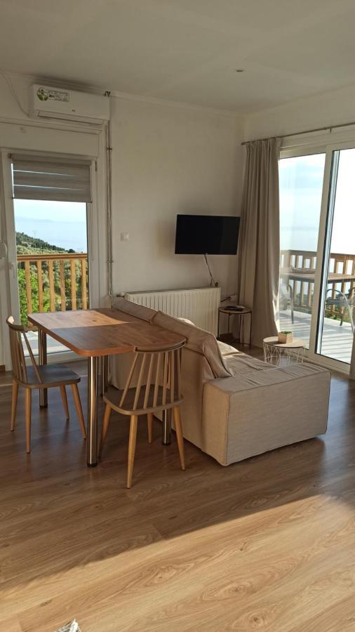 Sun Meets Sea Apartment Athanion Bagian luar foto