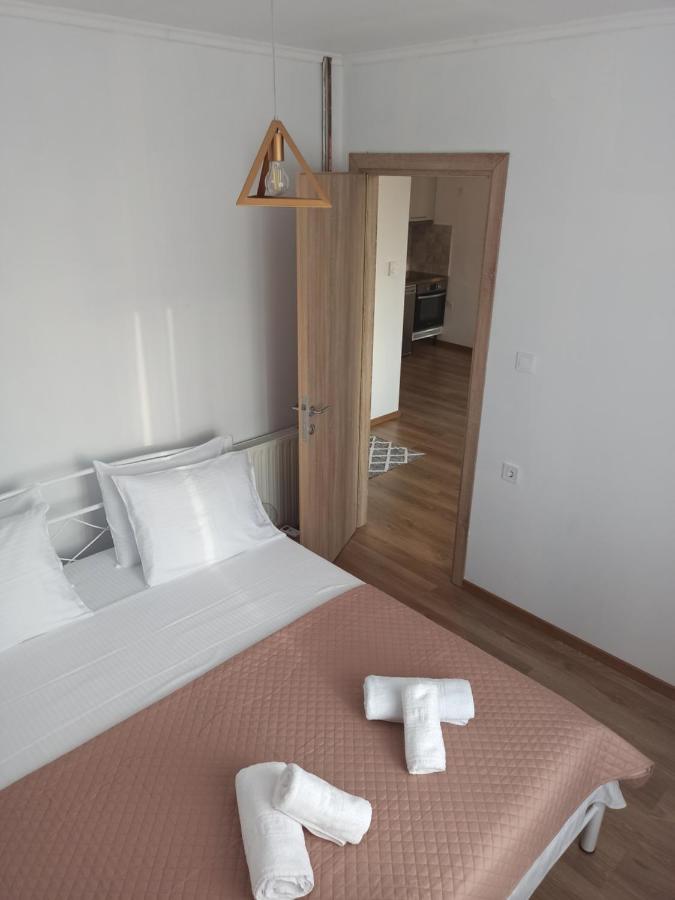Sun Meets Sea Apartment Athanion Bagian luar foto
