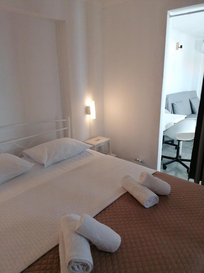 Sun Meets Sea Apartment Athanion Bagian luar foto