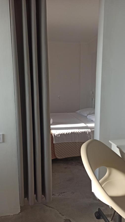 Sun Meets Sea Apartment Athanion Bagian luar foto