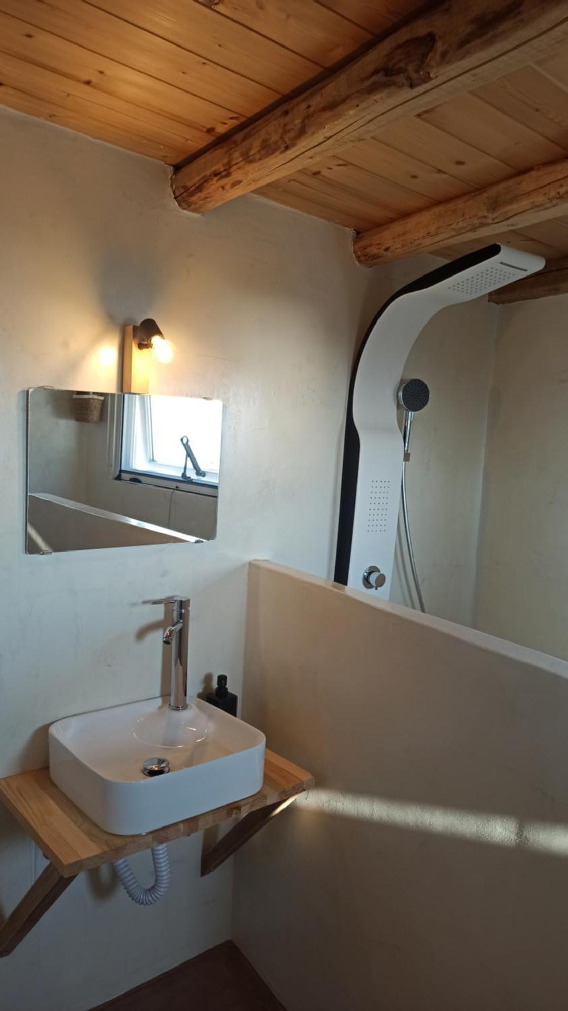 Sun Meets Sea Apartment Athanion Bagian luar foto